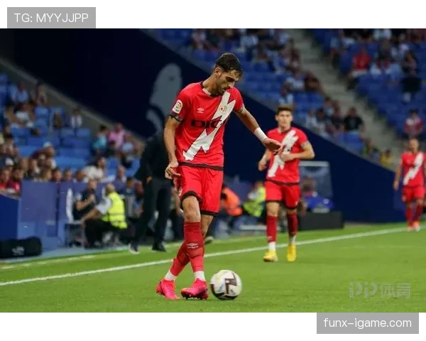 奥萨苏纳更衣室氛围焕然一新，新援注入团结与活力