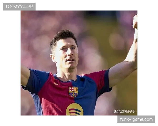 莱万多夫斯基合同到期去向成谜,职业生涯迎来关键转折 莱万多夫斯基合同到期去向成谜,职业生涯迎来关键转折